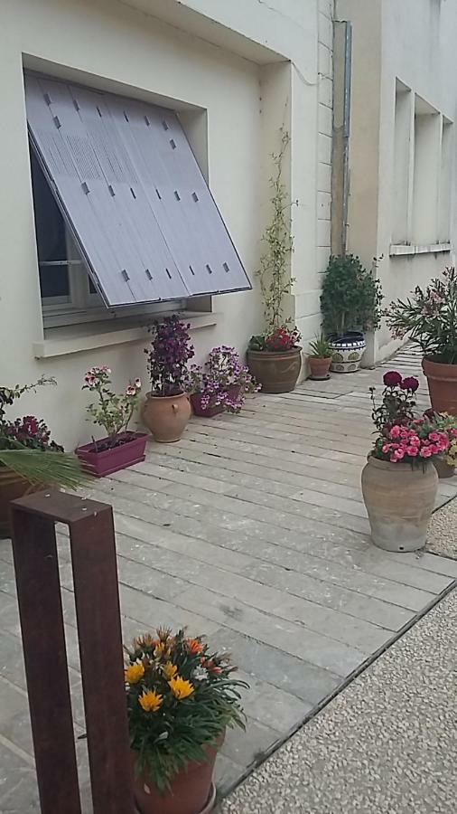 Le Dormeur Du Val Bed & Breakfast Le Mas-d'Agenais ภายนอก รูปภาพ